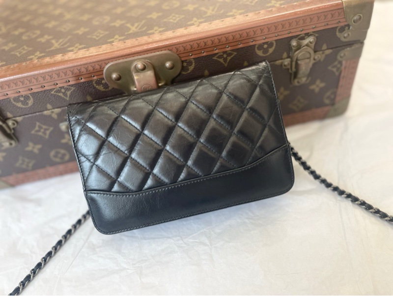 Chanel 香奈兒黑金woc 流浪系列  鏈條包 24開 附件：身份卡  塵袋 尺寸：19*13-1