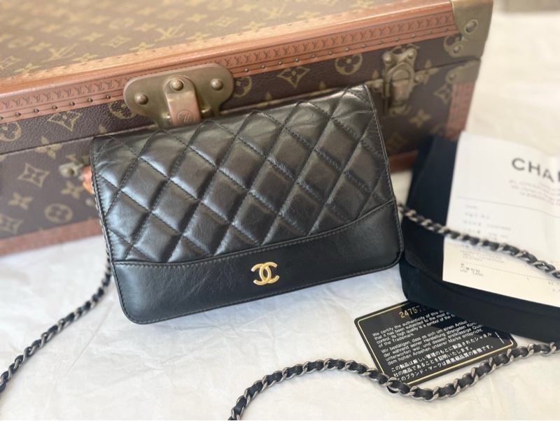 Chanel 香奈兒黑金woc 流浪系列  鏈條包 24開 附件：身份卡  塵袋 尺寸：19*13-7