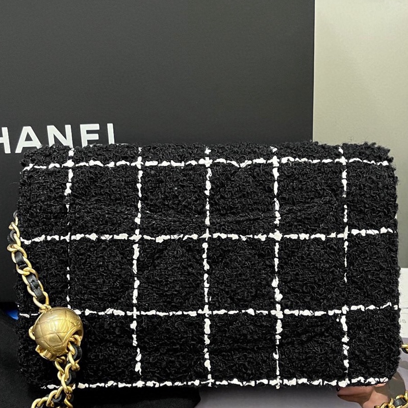 99新 Chanel香奈兒黑白格毛呢金球  芯片款-1