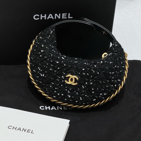 ✨99新Chanel/香奈兒25A高級手工坊系列mini呼啦圈包月牙包手腕包 黑色❤️正品保障