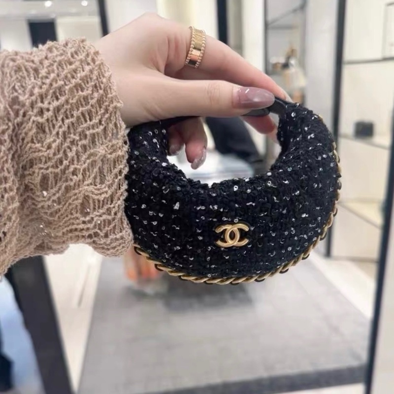 ✨99新Chanel/香奈兒25A高級手工坊系列mini呼啦圈包月牙包手腕包 黑色❤️正品保障-4