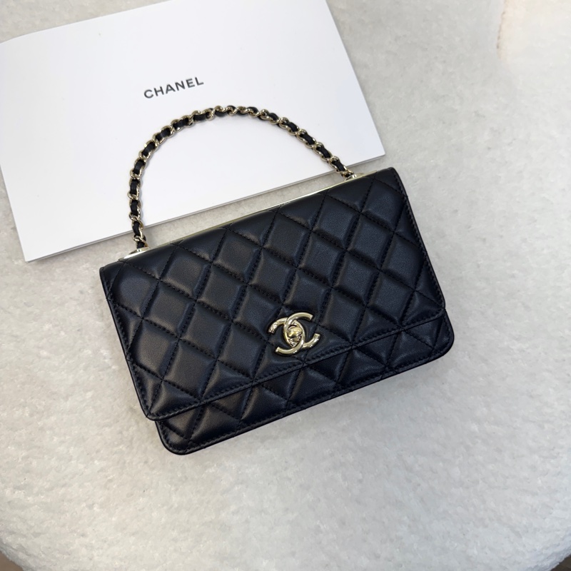 香奈兒CHANEL黑色羊皮淡金釦Trendy CC WOC斜背發財包A80982-8
