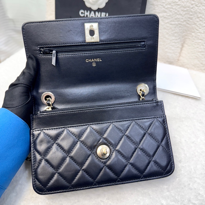 香奈兒CHANEL黑色羊皮淡金釦Trendy CC WOC斜背發財包A80982-18