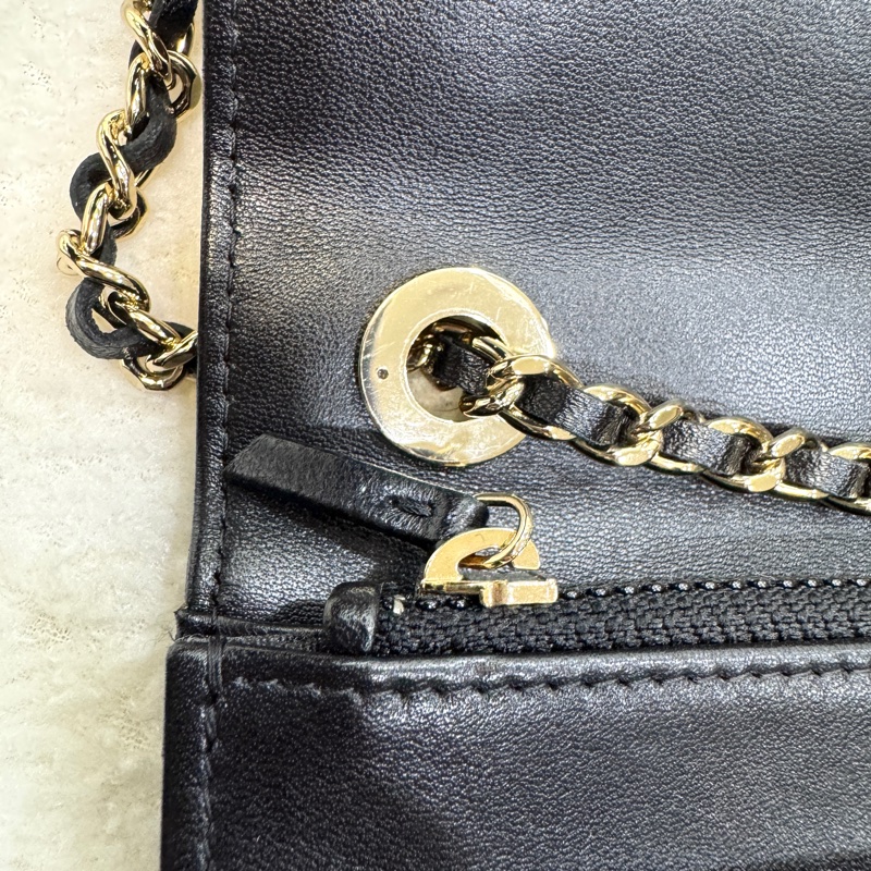 香奈兒CHANEL黑色羊皮淡金釦Trendy CC WOC斜背發財包A80982-26
