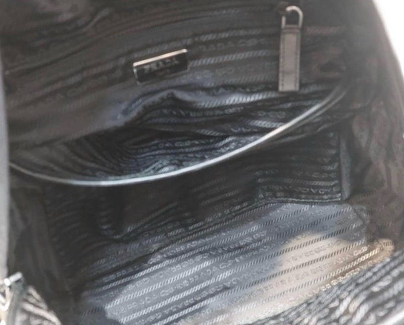 Prada 時髦經典 黑色 尼龍 金三角 提把 後背包 *9新 讓藏🉐29800-6