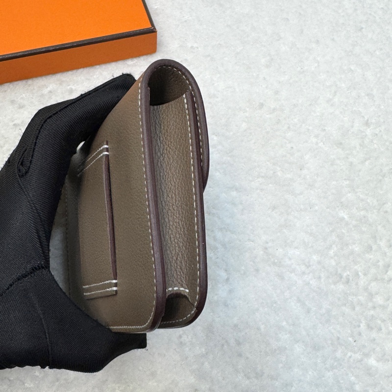 愛馬仕HERMES 18大象灰Evercolor皮Constance Slim Compact 腰包錢包H082214C-11