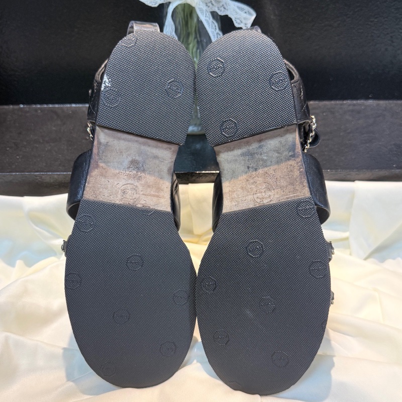 CHANEL/香奈兒 雙C荔枝鎖鏈涼鞋 37碼 已貼底-5