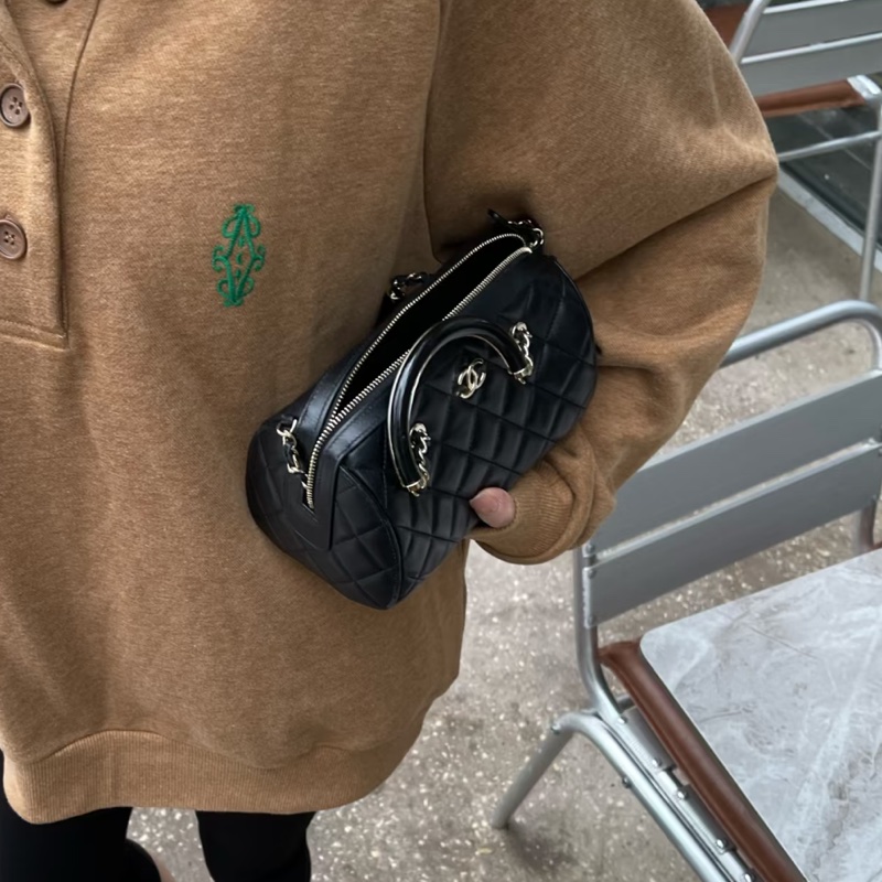 CHANEL香奈兒黑金25C波士頓保齡球手提斜挎包 閒置全配🈶購證-2