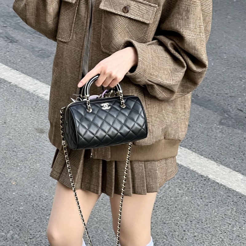 CHANEL香奈兒黑金25C波士頓保齡球手提斜挎包 閒置全配🈶購證-32