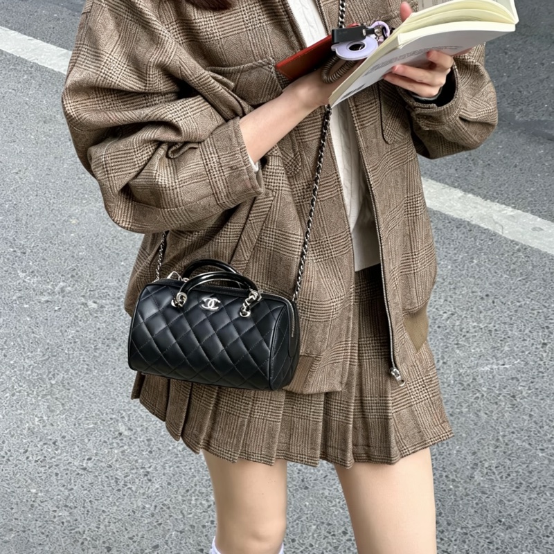 CHANEL香奈兒黑金25C波士頓保齡球手提斜挎包 閒置全配🈶購證-35