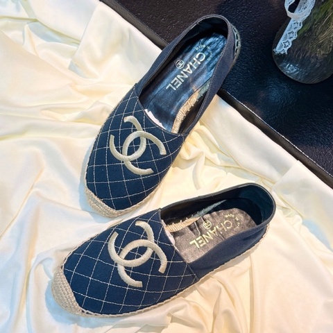 CHANEL/香奈兒 藍色格菱紋雙C刺繡漁夫鞋 37碼
