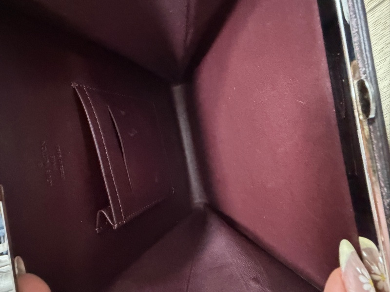 LV 2000年秋冬限量款漆皮棋盤格鏈條盒子手提包-9