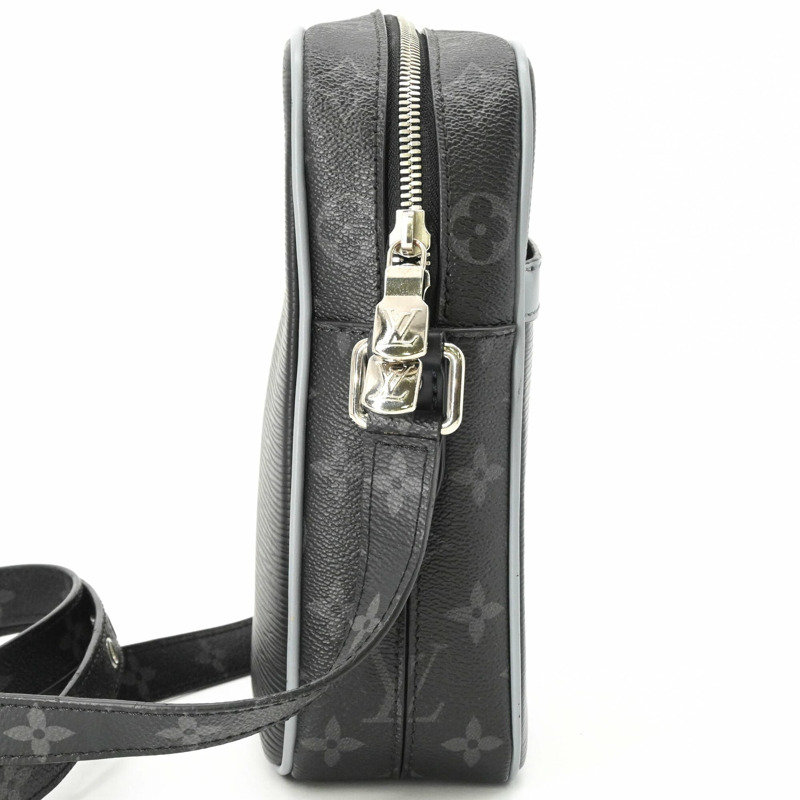路易威登 (LOUIS VUITTON) Danube PM 單肩背包 Epi Monogram Eclipse 黑/海軍藍 M53421-3