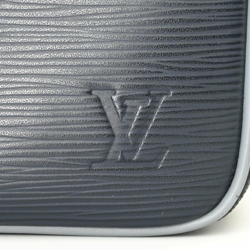 路易威登 (LOUIS VUITTON) Danube PM 單肩背包 Epi Monogram Eclipse 黑/海軍藍 M53421-6