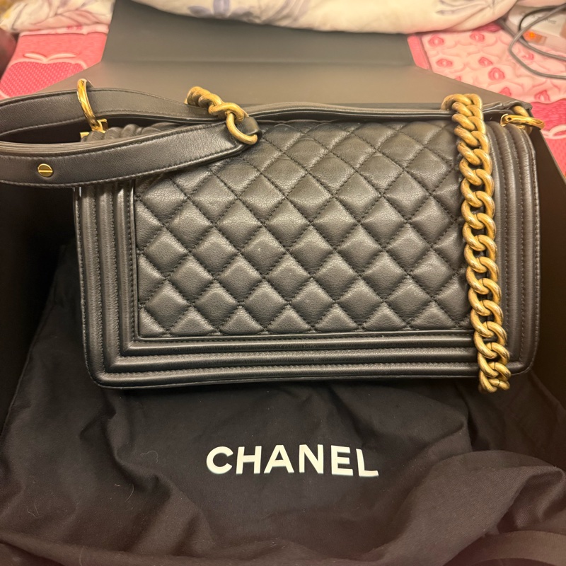 Chanel Boy 25 Bag黑色大型菱格紋包（金扣）-1