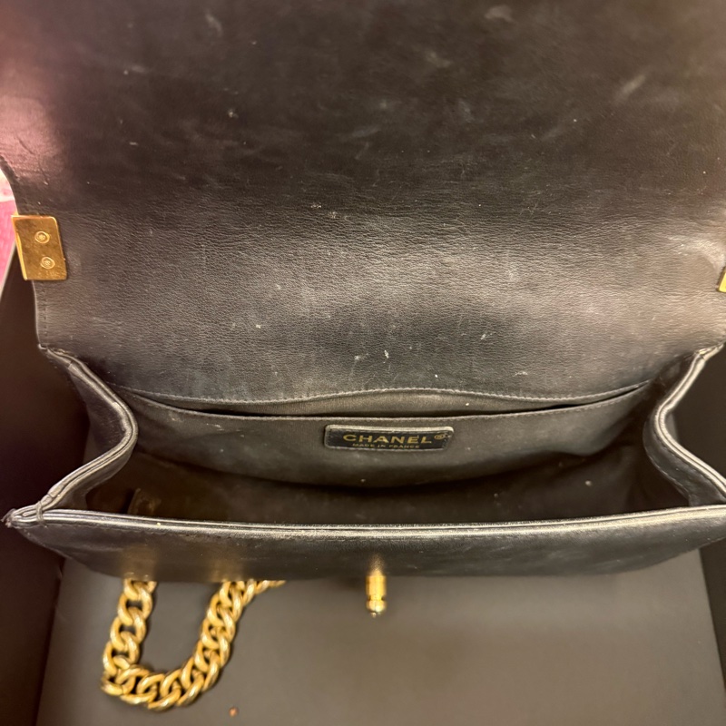 Chanel Boy 25 Bag黑色大型菱格紋包（金扣）-8