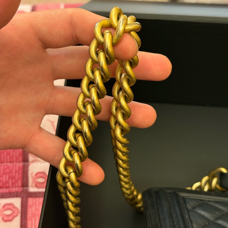 Chanel Boy 25 Bag黑色大型菱格紋包（金扣）-9
