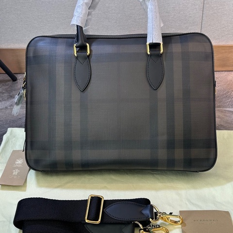 Burberry 博柏利 London 經典格紋公文包 手提單肩斜挎包 PVC拼皮革