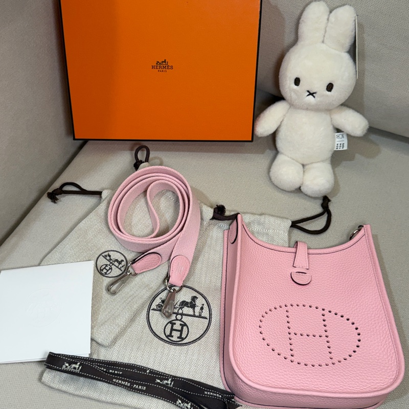 （全新K刻💕）Hermes 愛馬仕 mini Evelyne 16  新櫻花粉 粉色 牛皮  肩背包-1