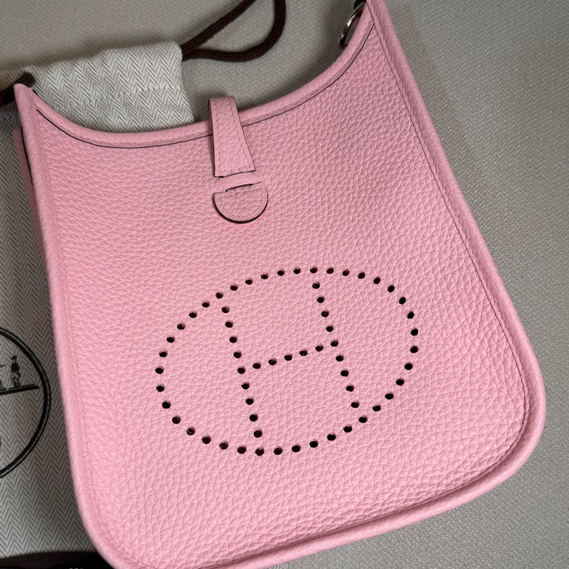 （全新K刻💕）Hermes 愛馬仕 mini Evelyne 16  新櫻花粉 粉色 牛皮  肩背包-2
