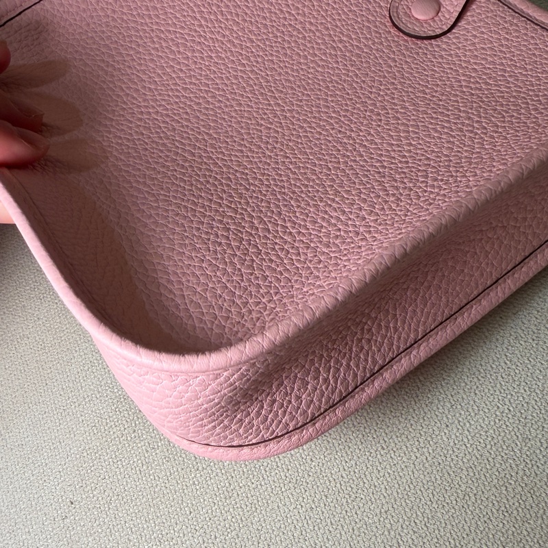 （全新K刻💕）Hermes 愛馬仕 mini Evelyne 16  新櫻花粉 粉色 牛皮  肩背包-7