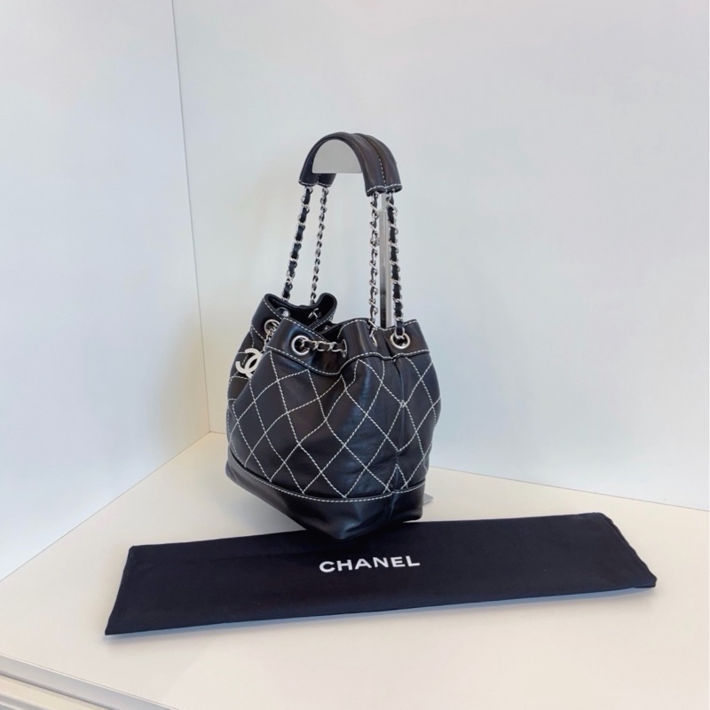 ✨Chanel 黑色外縫線水桶包 舒適軟牛皮 稀有難求🖤-5