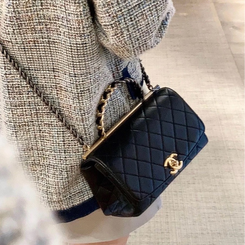 ✨Chanel top handle 黑金手柄郵差包 99新大全配🖤-2