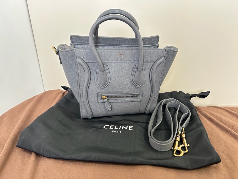 Celine 小牛皮袖珍型 LUGGAGE手袋（Nano )9成新-2