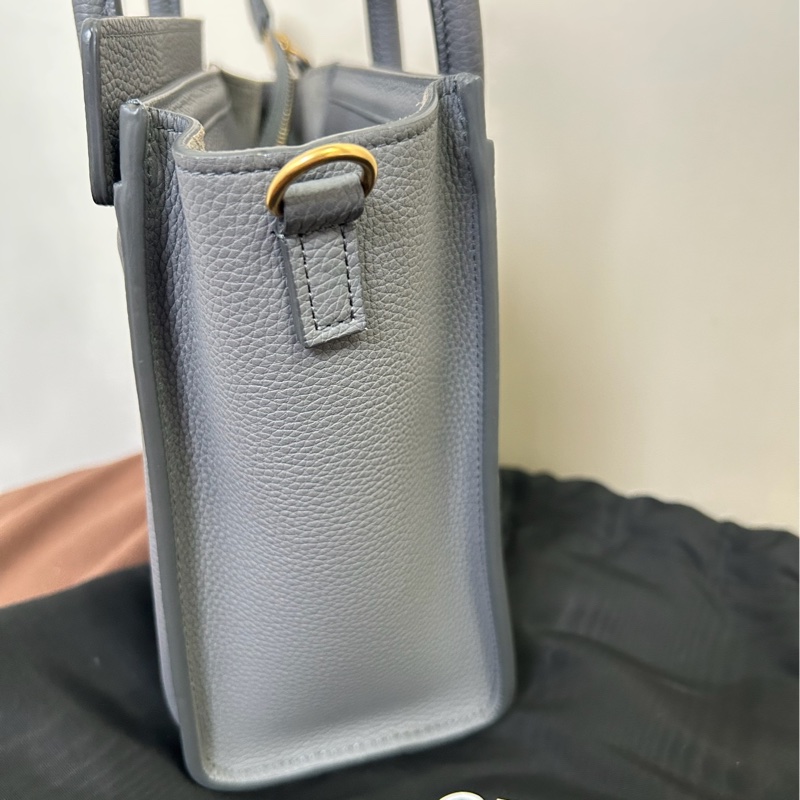 Celine 小牛皮袖珍型 LUGGAGE手袋（Nano )9成新-13