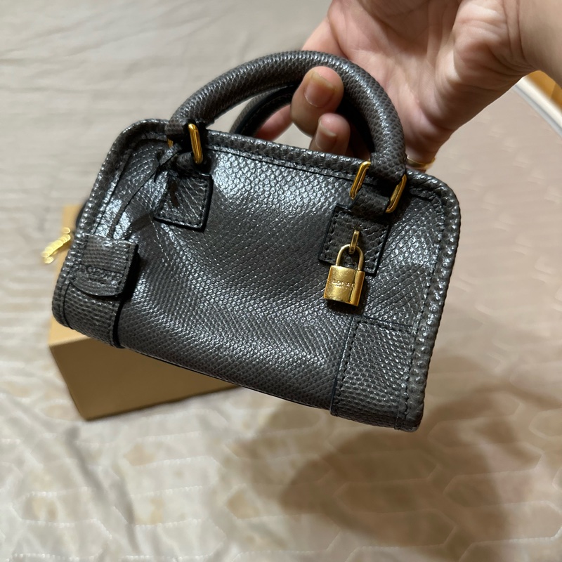 Loewe水蛇皮 超迷你包 小廢包-7