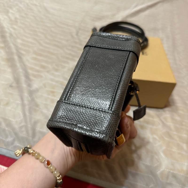 Loewe水蛇皮 超迷你包 小廢包-12
