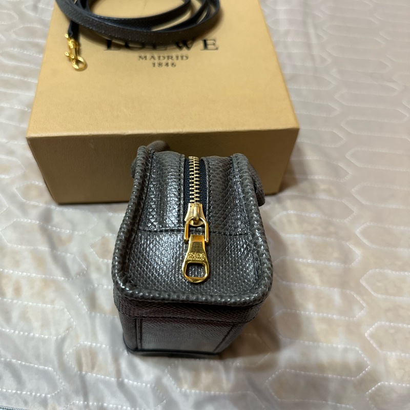 Loewe水蛇皮 超迷你包 小廢包-14