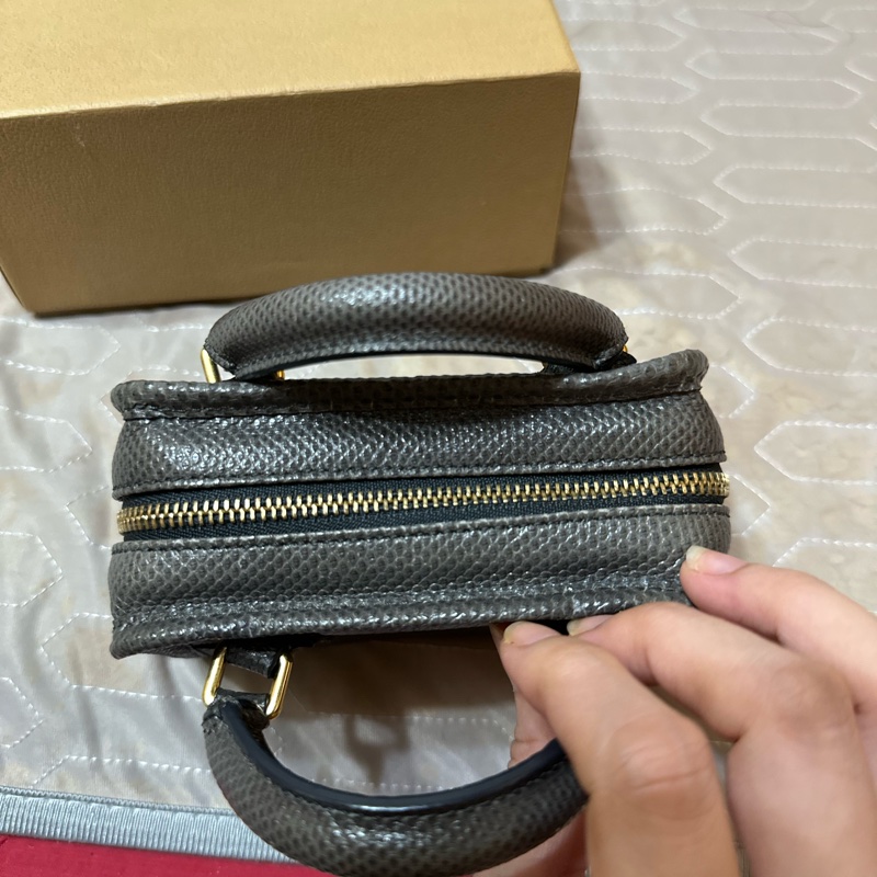 Loewe水蛇皮 超迷你包 小廢包-15