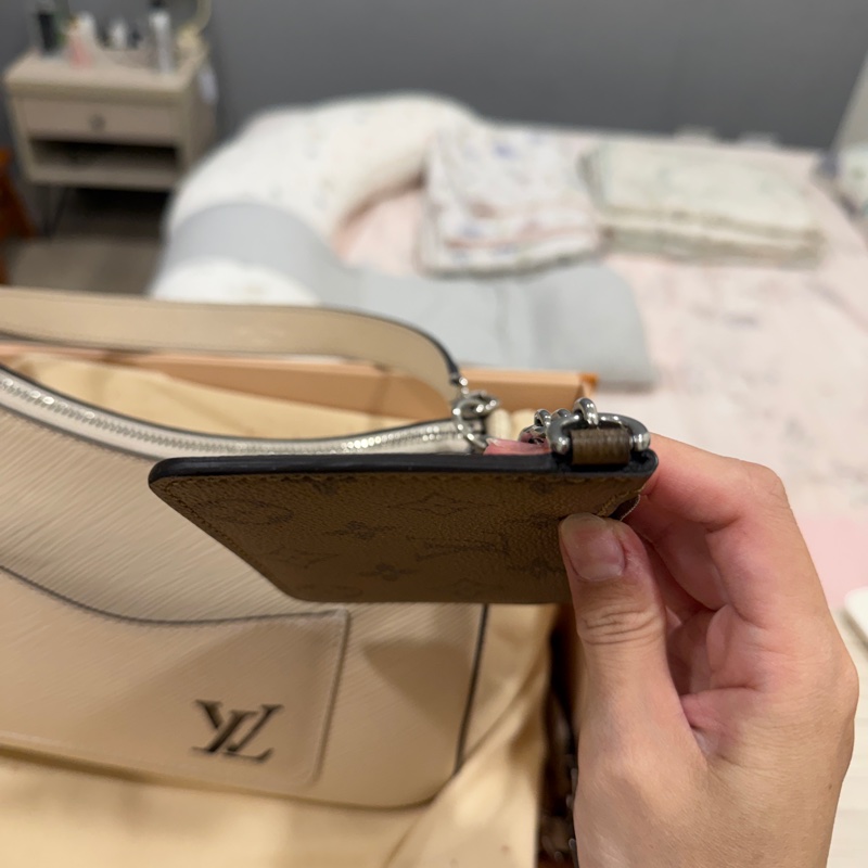 Louis Vuitton Marelle奶油白水波紋-12
