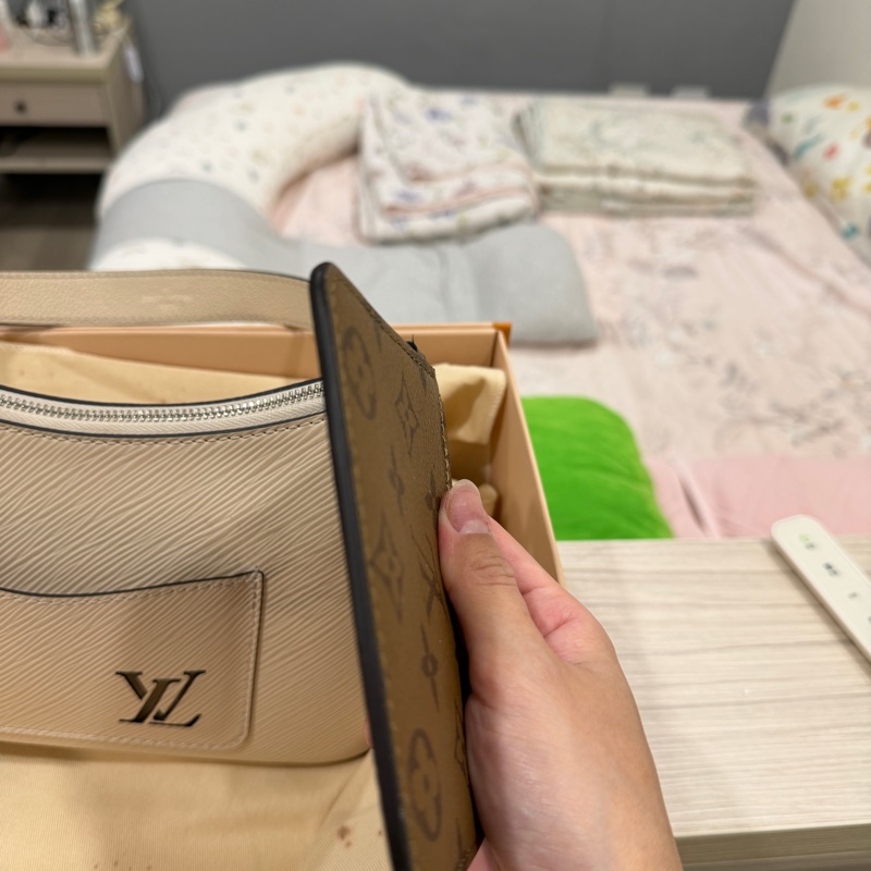 Louis Vuitton Marelle奶油白水波紋-13