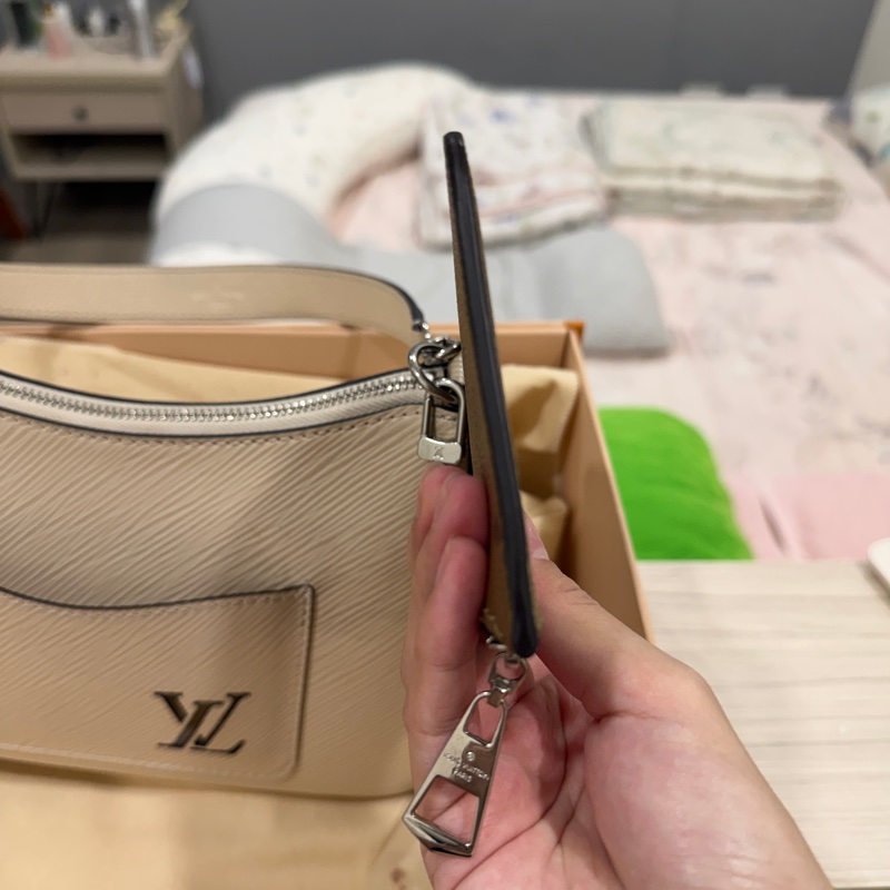 Louis Vuitton Marelle奶油白水波紋-16