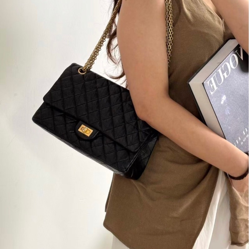 Chanel香奈兒 黑金2.55中號鏈條斜挎包 23開 95新 尺寸：28×17cm-6
