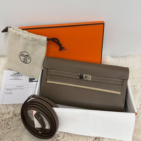 Hermes kelly to go