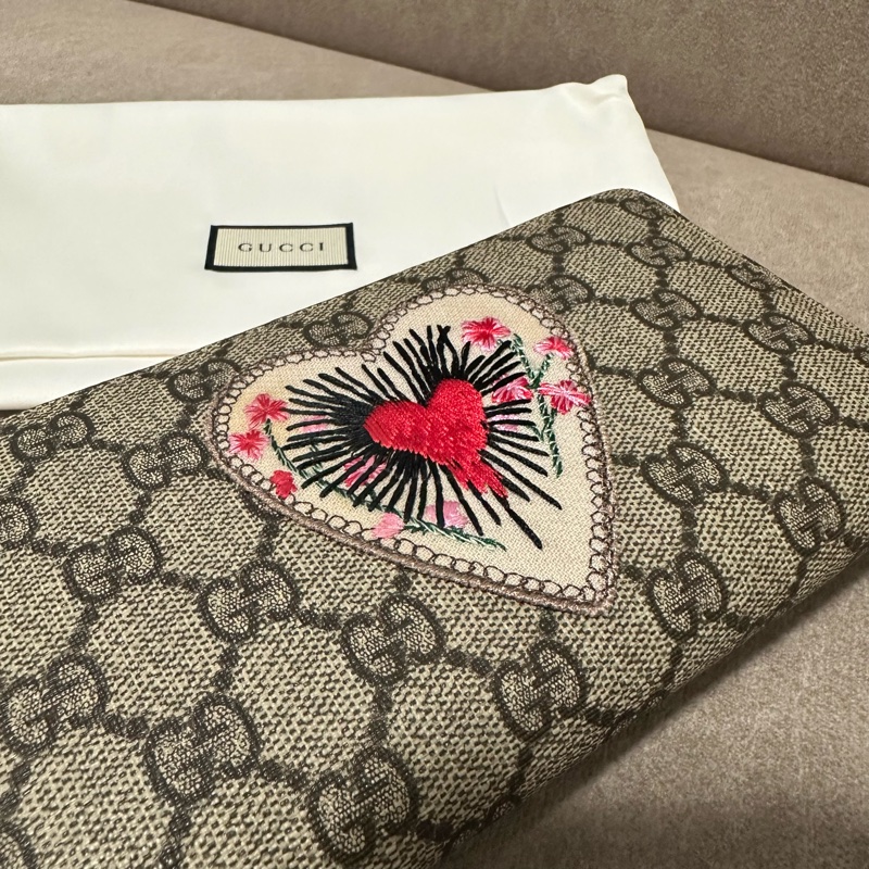 GUCCI 💫 愛心 防刮皮 LOGO 長夾-0
