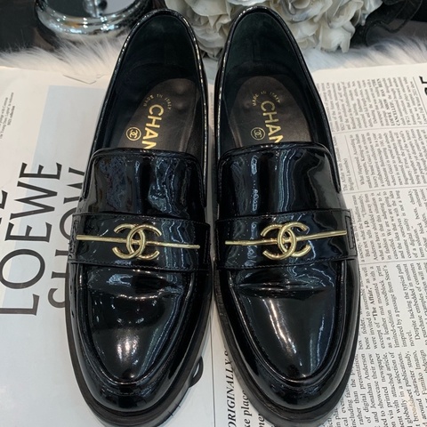  香奈兒Chanel  黑金漆面樂福鞋  36碼