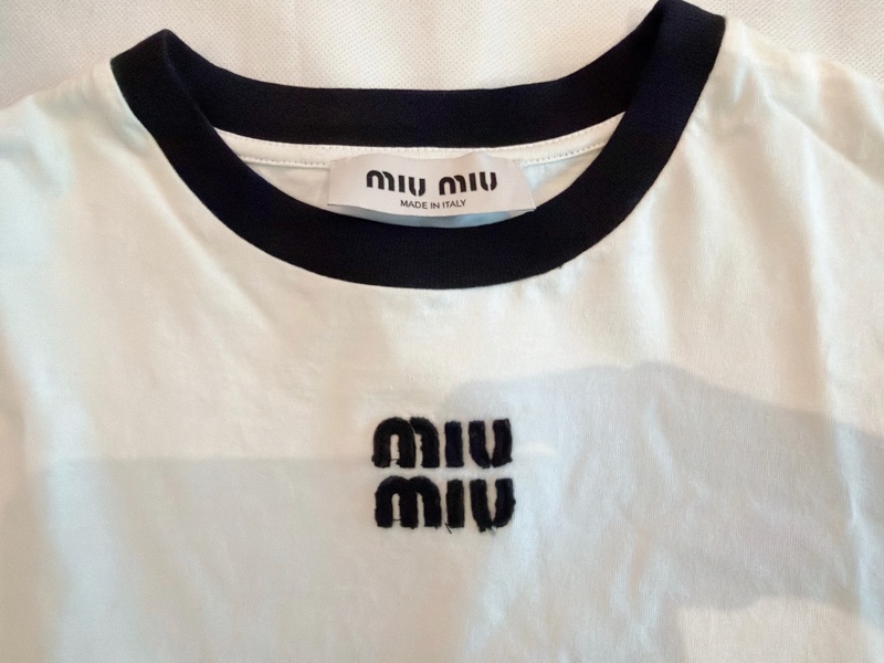二手精品自賣❤️Miu Miu經典款拼布刺繡字母logo黑白撞色短T.短袖T恤上衣.近新.XS號-4