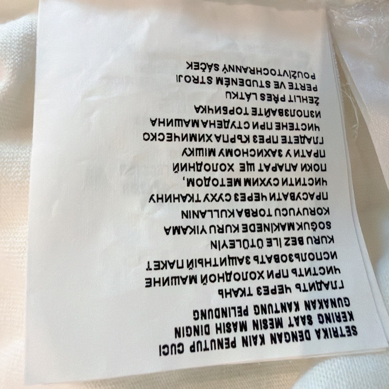 二手精品自賣❤️Miu Miu經典款拼布刺繡字母logo黑白撞色短T.短袖T恤上衣.近新.XS號-17