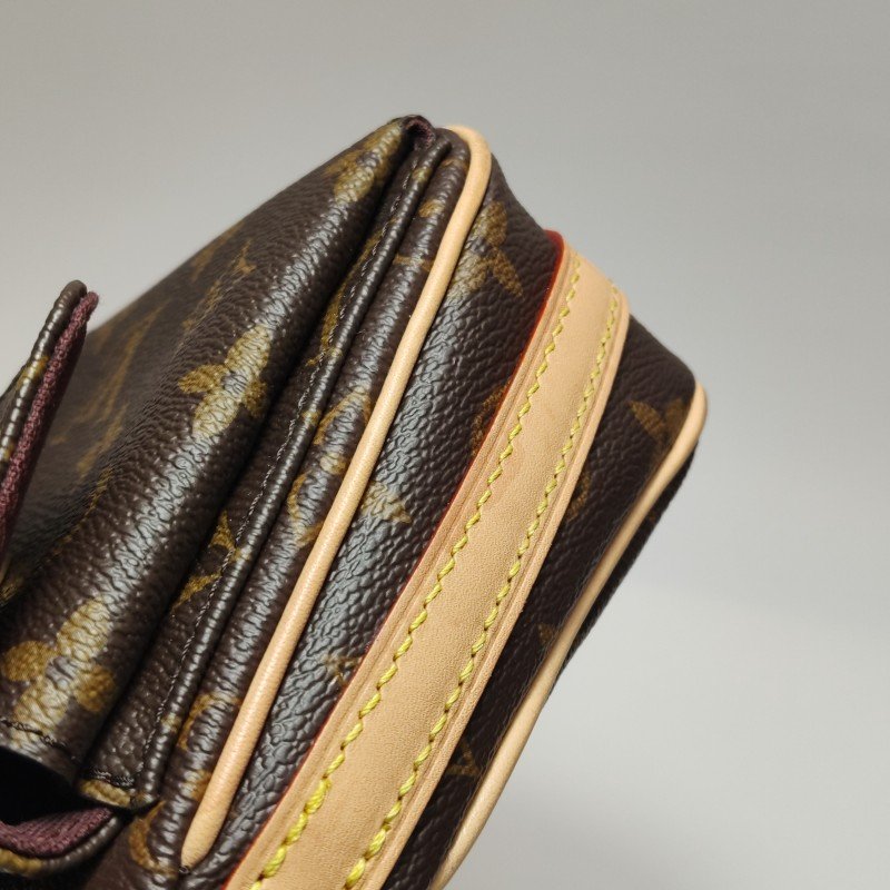 Louis Vuitton (LV) Viva Cite駱駝包植鞣革Monogram印花口袋設計斜挎包晶片款-19