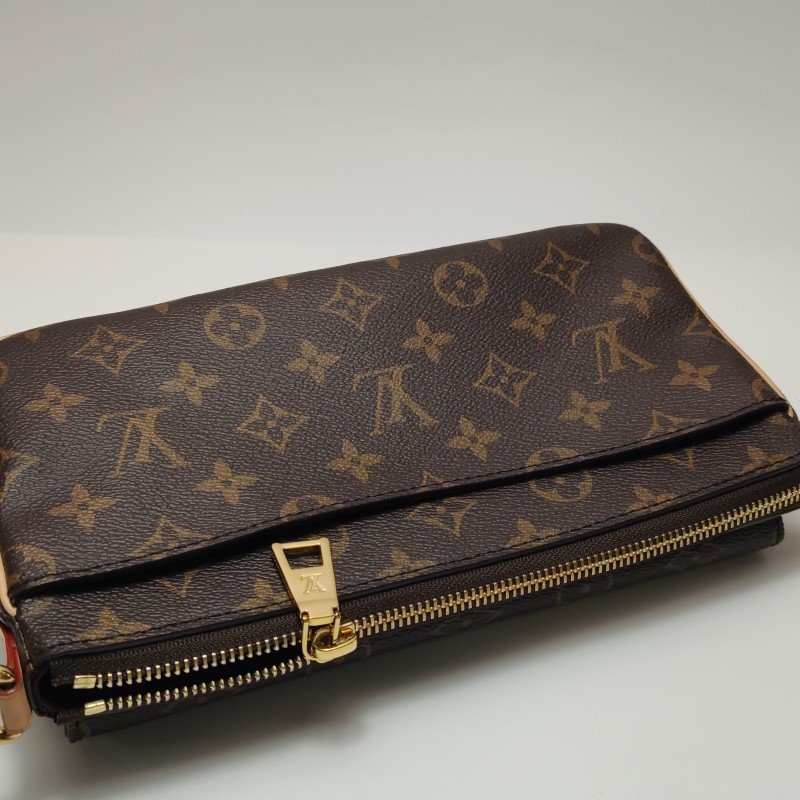 Louis Vuitton (LV) Viva Cite駱駝包植鞣革Monogram印花口袋設計斜挎包晶片款-23