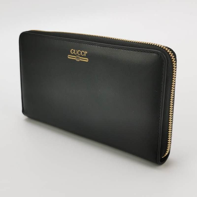 Gucci 牛皮純色字母logo拉鍊錢包-1