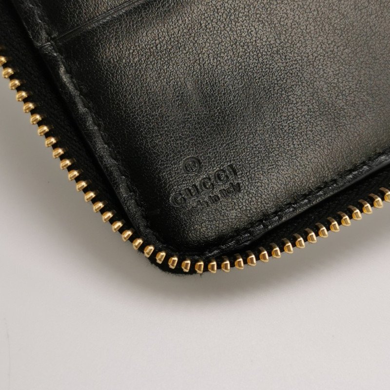 Gucci 牛皮純色字母logo拉鍊錢包-6