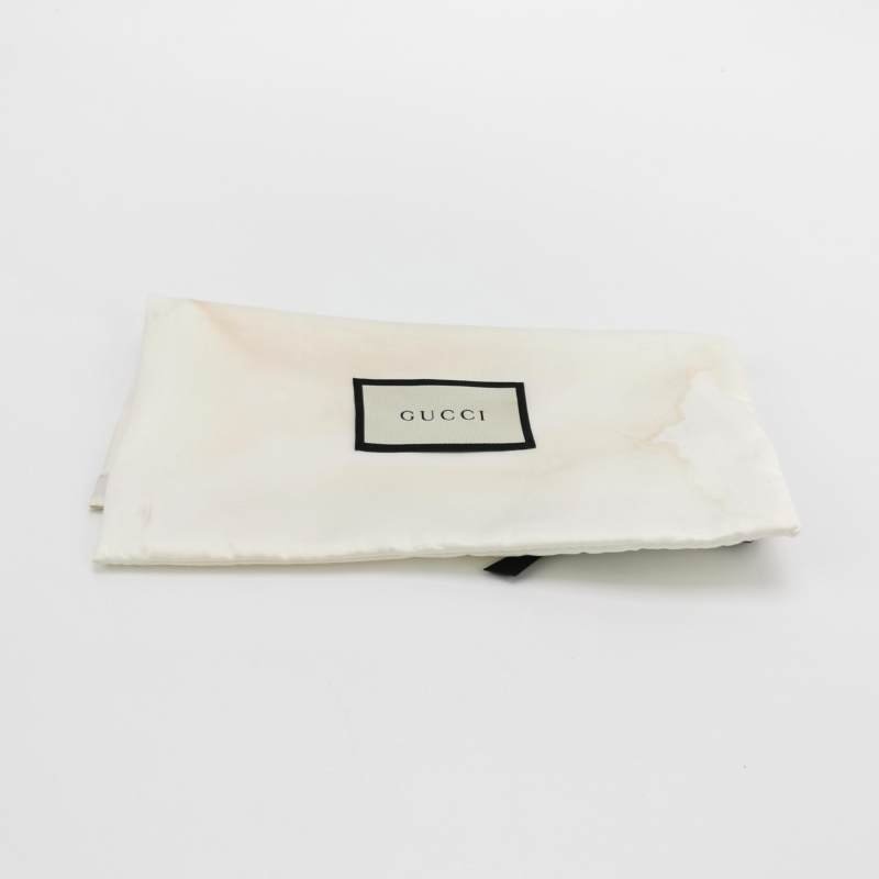 Gucci 牛皮純色字母logo拉鍊錢包-7