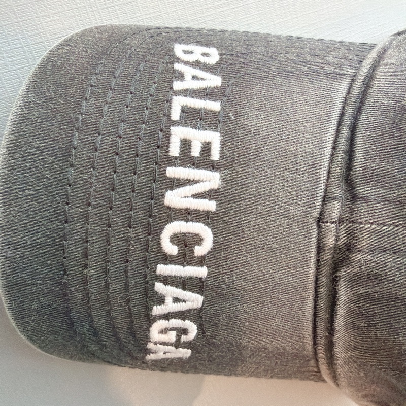 二手精品自賣❤️Balenciaga巴黎世家灰色刷白帽.復古款棒球帽.58公分L號-1