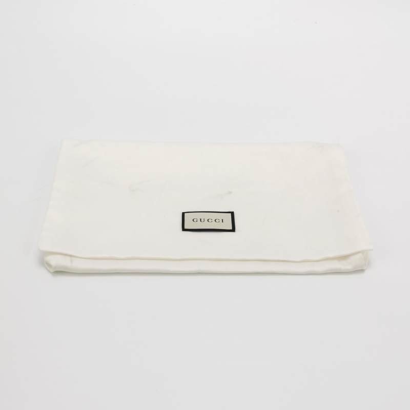 Gucci 牛皮純色字母logo拉鍊錢包-7