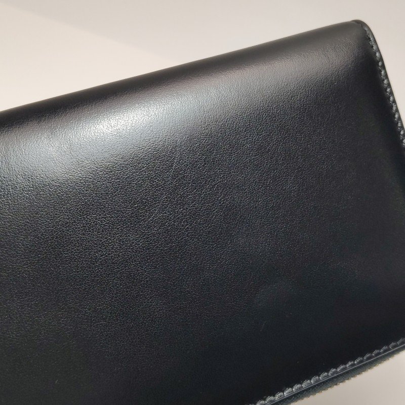 Gucci 牛皮純色字母logo拉鍊錢包-14